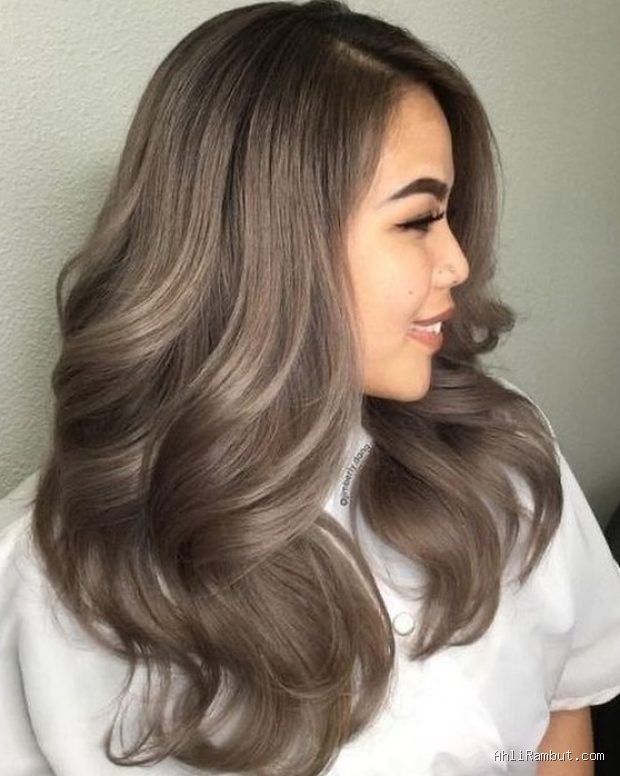 Photo by piffle.me - Cara Ampuh Menghilangkan Noda Cat Rambut di Kulit dengan Aman