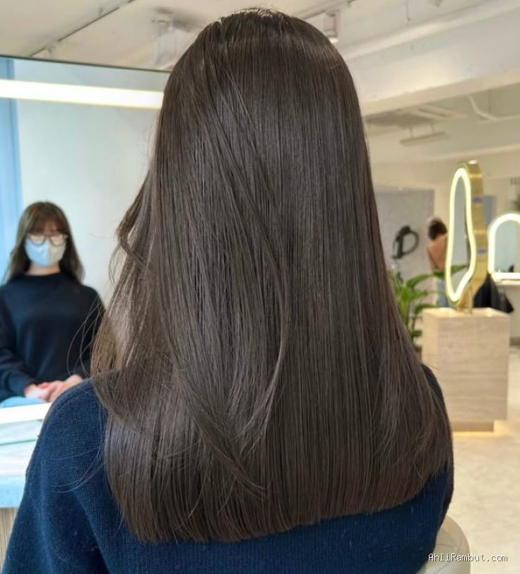 Photo by paltv.disway.id - Cara Meluruskan Rambut Keriting Mengembang secara Alami di Rumah