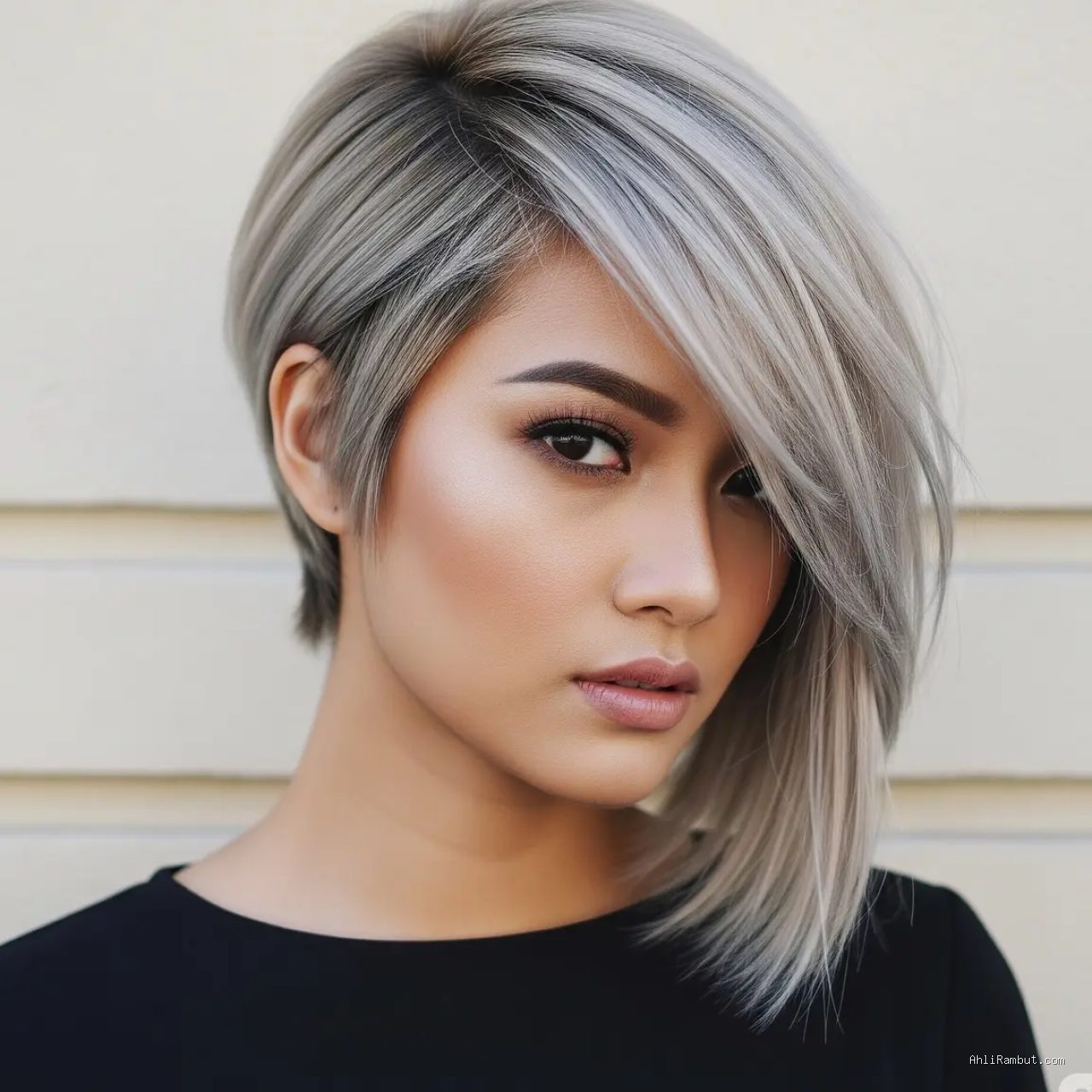 Photo by liputan6.com - Inspirasi Model Rambut Bob Nungging Asimetris yang Stylish