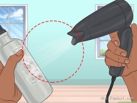 Photo by id.wikihow.com - Panduan Aman Menghilangkan Sisa Lem Hair Extension di Rambut